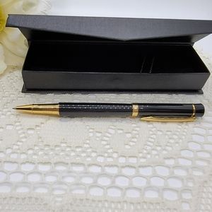 High quality executive ball point pen in gift box.